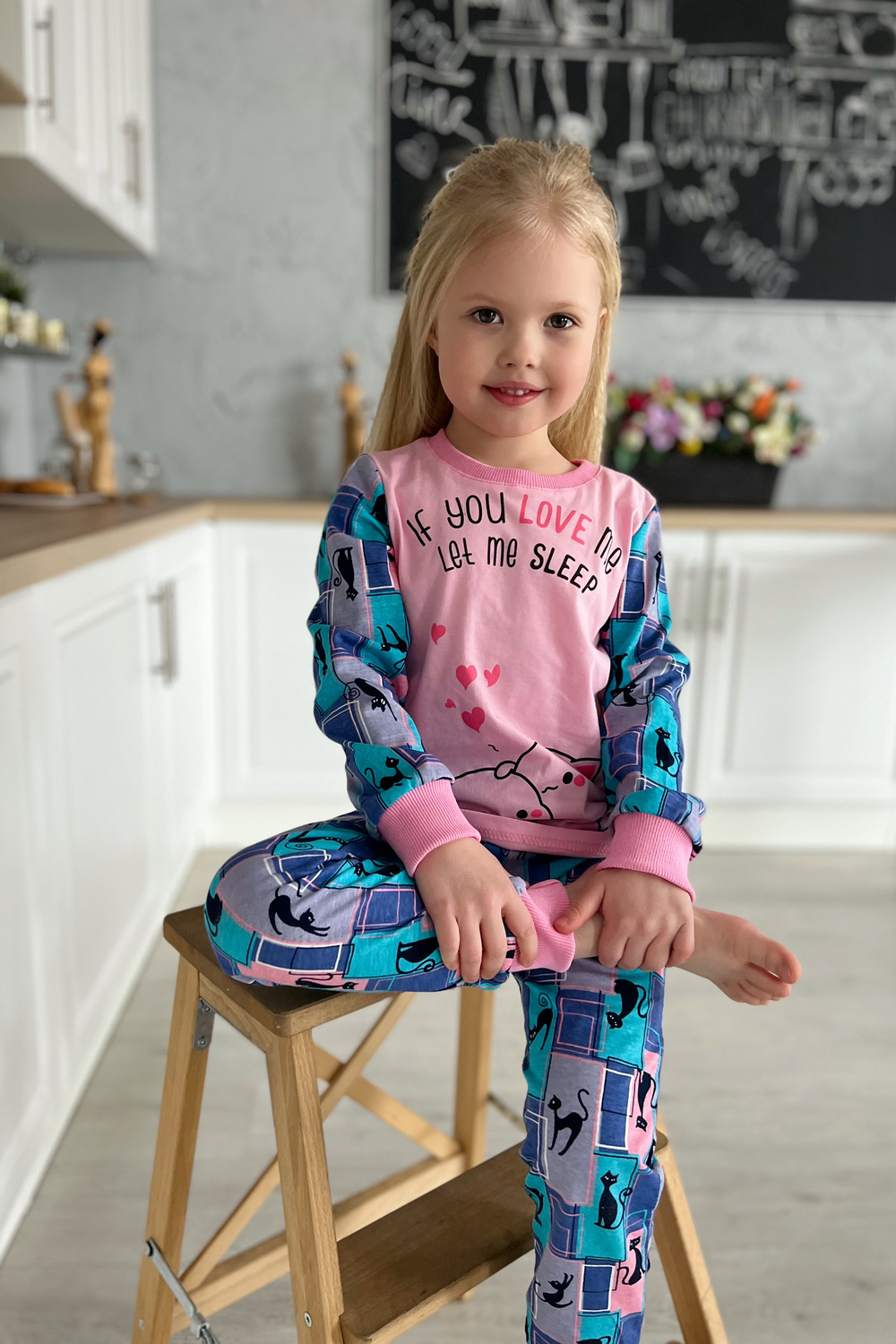 ���� �� 21.02. ������� �������� �� �@����! ��� ��������� � �������! �������, ��������, ������, ����� � ��������! ������� �� 30 �� 42-��. ���� �� 100���.