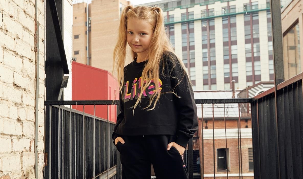 Juno. ��������� Like4Like - ��� ����� ��������� Z � �����. ����� ������� - � ���� ������� � �����������, ������������� ��������� ���������.