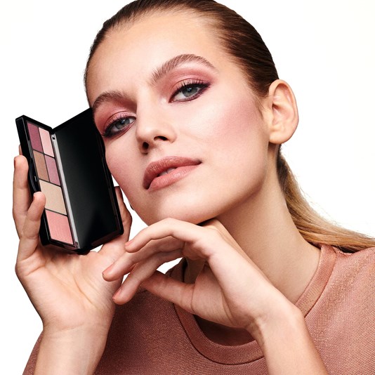 [b]����-�������� �� 08.07.������ Sale � Oriflame! ���� TheOne 143�, ���� 5�1 215�, ���� OnColour 122�, ������ TheOne 186�, ������ OnColour 100�, ���� �/���� 93�, ���� 42�, ������� 158�, ����� �/��� � ���, ���������� �/������� � �����, �������. ��� 13%[/b]