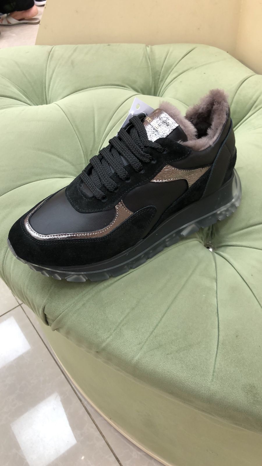 ������ ���������. ����������� ����, �� ��������� ���, ������������ ������, 36 ������, ������� ���� 4300�