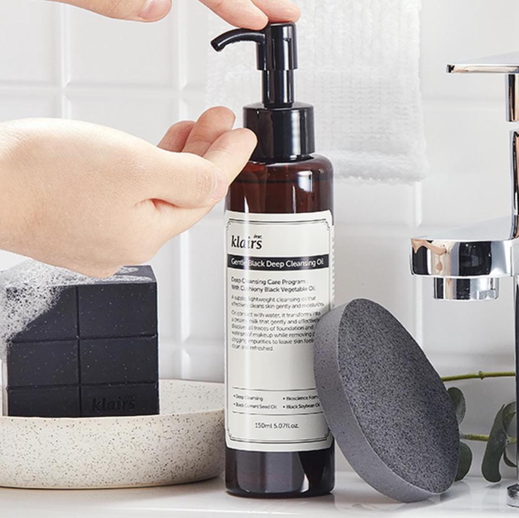 ����� �������� ������������ ����� - Klairs Gentle Black Deep Cleansing Oil ��� ������ ������� � ��������� �������� ���.