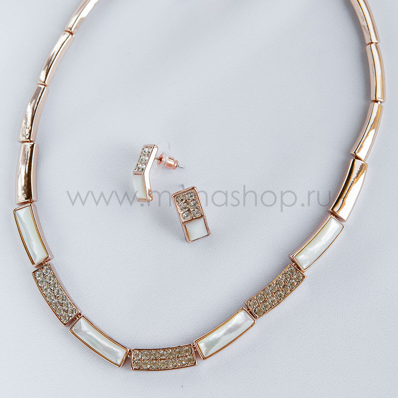 ������� 15 �������. ���� ���������� - Swarovski, �������, ������, ���� � ��������� ������, �������. ��������� ��������� Mo*na - ��� ������ ����.- 6