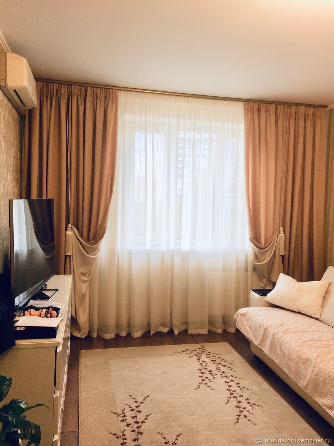 [b]���� �� 27.10. ����� ��� ���� � � � � � � 56. �������� ����� ������ ��� ���� � ���������. ��� ���� ������, ����� 40 �������. ����� ������ �� ������� �����. �����, ��������� ����������. ������� �����. ���������������� �����.[/b]