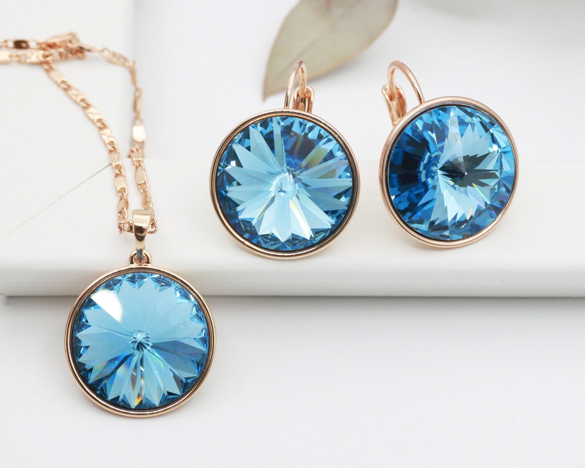 VelVett - �ӣ, ���� ������ �������� � ���!������� ��������� �� ����������� ����� - ������, ������, ��������, �������, �����, �����. �������, ��������, Swarovski. ���������� �������!