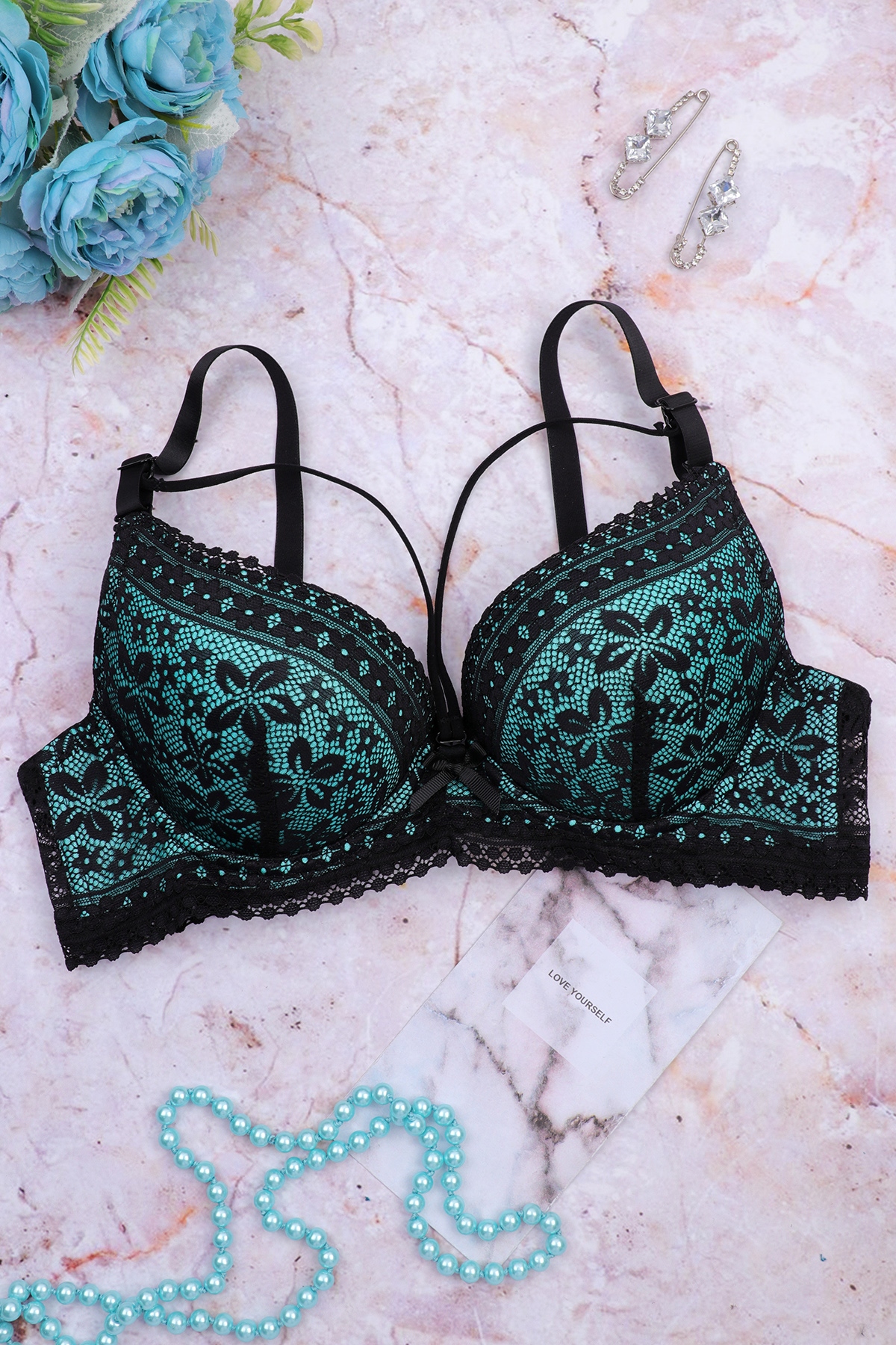 ������������ �� ������ �����. ������, �, � , � , �, F �� 144+% ���� �������