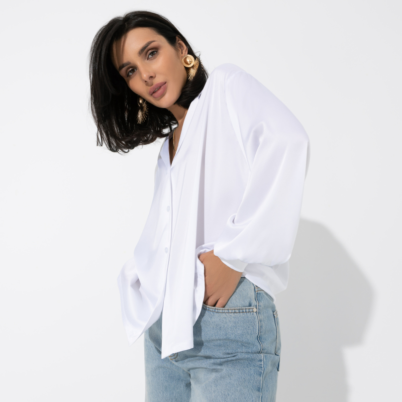 ��������� ������ ۣ��� � ��������� CHARUTTI PREMIUM ��� ��������� ��� ���������. ��� ������ ����: ������ ����������� ��� ����� ��������� �������. ���������� oversize.