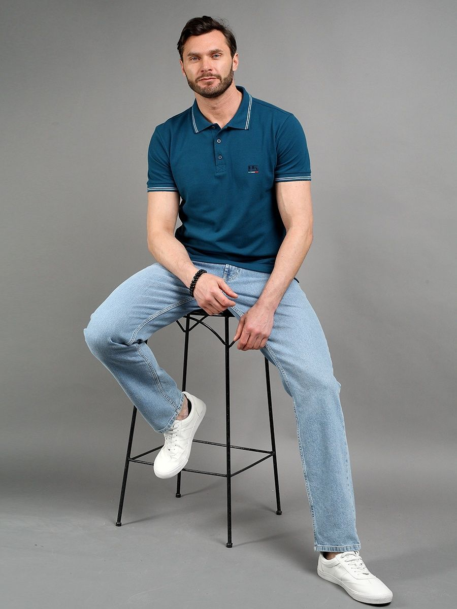 ������������ ������� �������� ���� F5, Regular fit (��������������� ������), � ��������-��������� ���������. ��������� �� �����