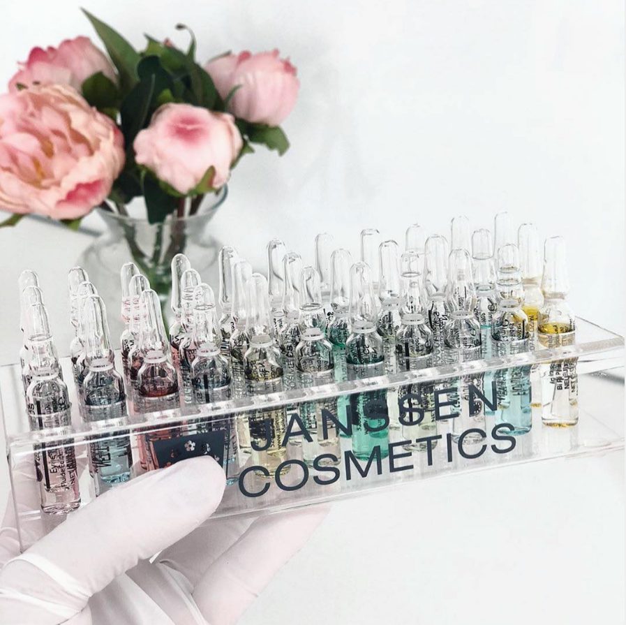 ���� �� 09.07. �������� ���������: Academie, Beauty Style, Christina, Day Light, Double Dare OMG!, Eucerin, Gernetic, GiGi Cosmetic Labs, Glam Up, Guam, Hempz, Holy Land, HydroPeptide, Is Clinical, Isdin, James Read, Janssen Cosmetics, Klapp, La Biostheti