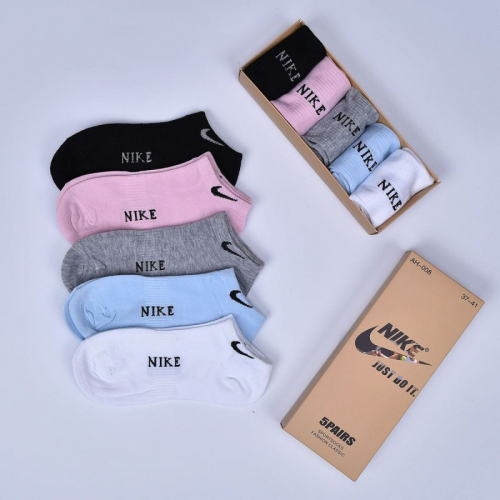 ���������� ����� ������� ������ Nike �-� 36-41 (5 ���)      ������� ����: 330 �