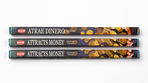 ���������� ATTRACTS MONEY (����������� �����) - �������� ������ ��������������� �������� �������� � ����� � ��ϣ� ������� �������� �����������. ���������� �������� ������, �������� �������� � ������� ������. � ������ ������ ��������� ���������� ����������