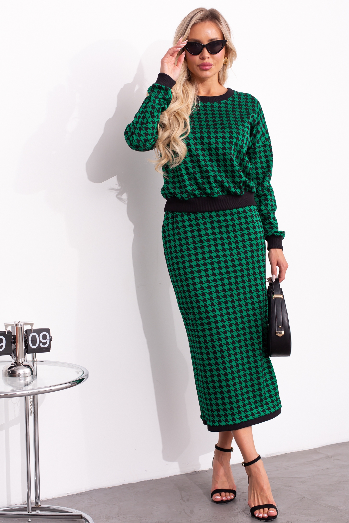 ����� 137.���� �� 05.10.�������� ��������� �� Valentina:������,������,����,�����.����������.