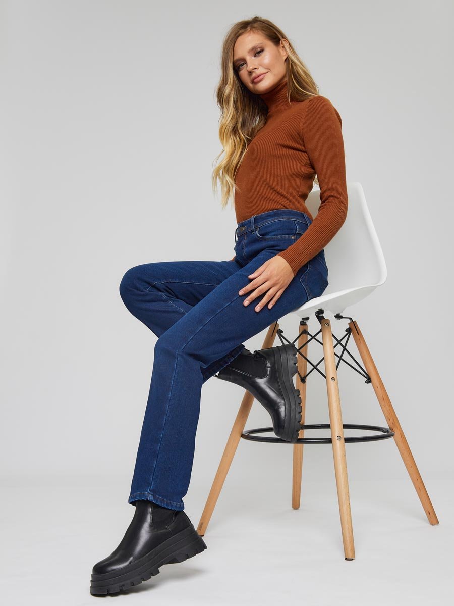 �������! ������� ������������ ���������� ������ � �������� Regular fit (�������������� �� �����), ������ � ���� �� ������. ������� �����. ��� ��������� ������� �� ����� ������ ���������� ���� �� 2-� ������. 