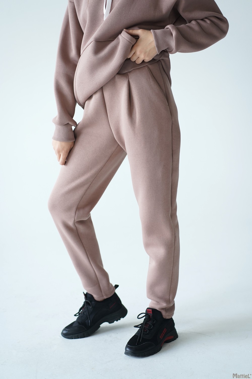 ���������� ����� � ��ޣ��� 590,00 ���