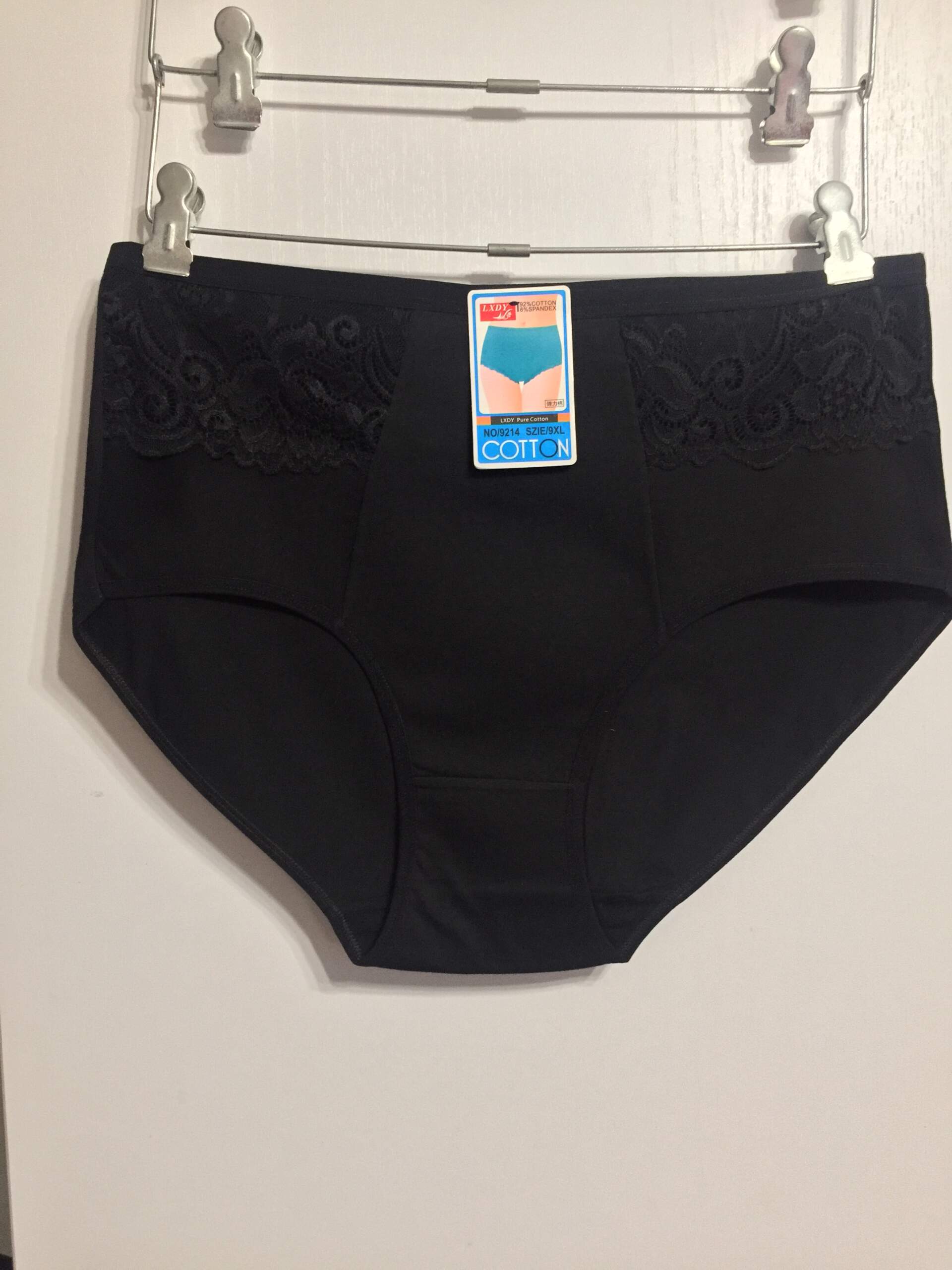 ������ ����� ������� �������, ����� ����� 8XL (54-56), 9XL (56-58), 10XL (58-60) ���������� ������� 17 ������� 