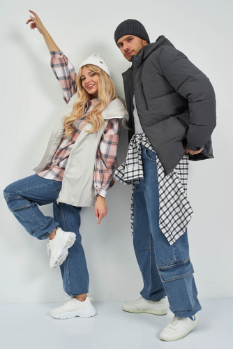 ������ �������� ��� ��� � ��� ���� �� Pompa, Vilatte, Oxouno, F5 Jeans, Ezanna (���� �� 194). � ����������� ������ ����� Senser@, ��������� MY. Sale! �.2/24