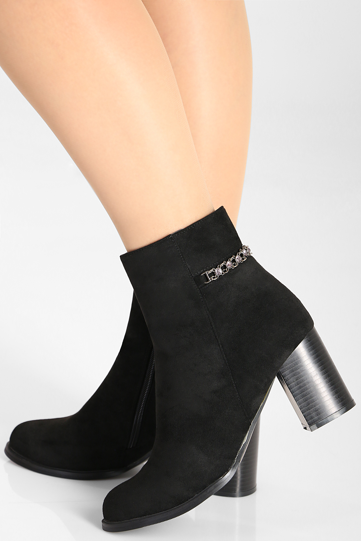 ������� ��������� �� �����. �������� ������� 36,37,38,40. ���� 1759 ������