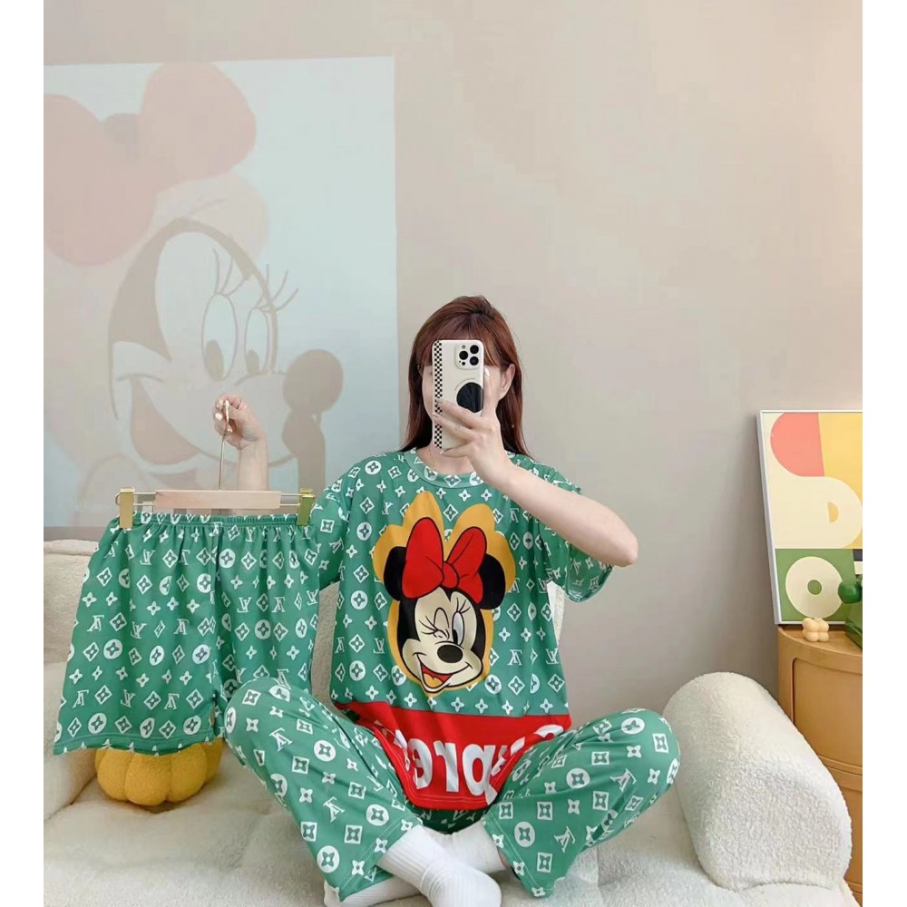 �������! ��� ����� ����������))) ������ ��� �������� �� 300� (��������+�����+�����) !!! ������� 42-44. ���� �� 1 �����! 