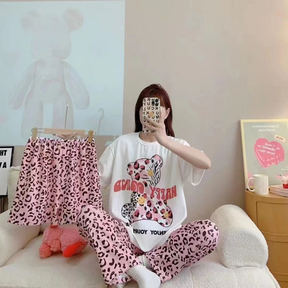 �������! ��� ����� ����������))) ������ ��� �������� �� 300� (��������+�����+�����) !!! ������� 42-44. ���� �� 4 �����!