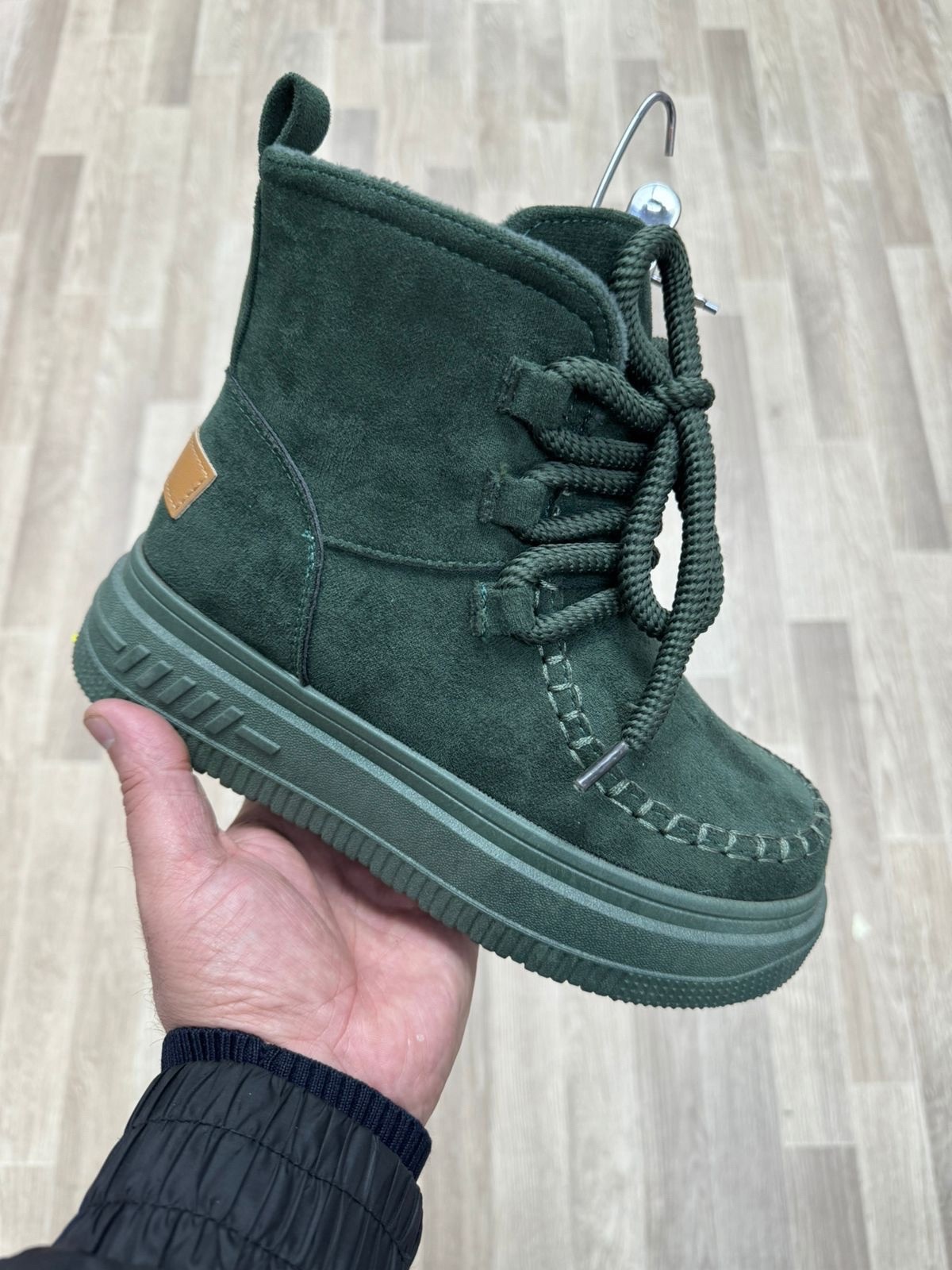 �������� ��� - 715 ���.