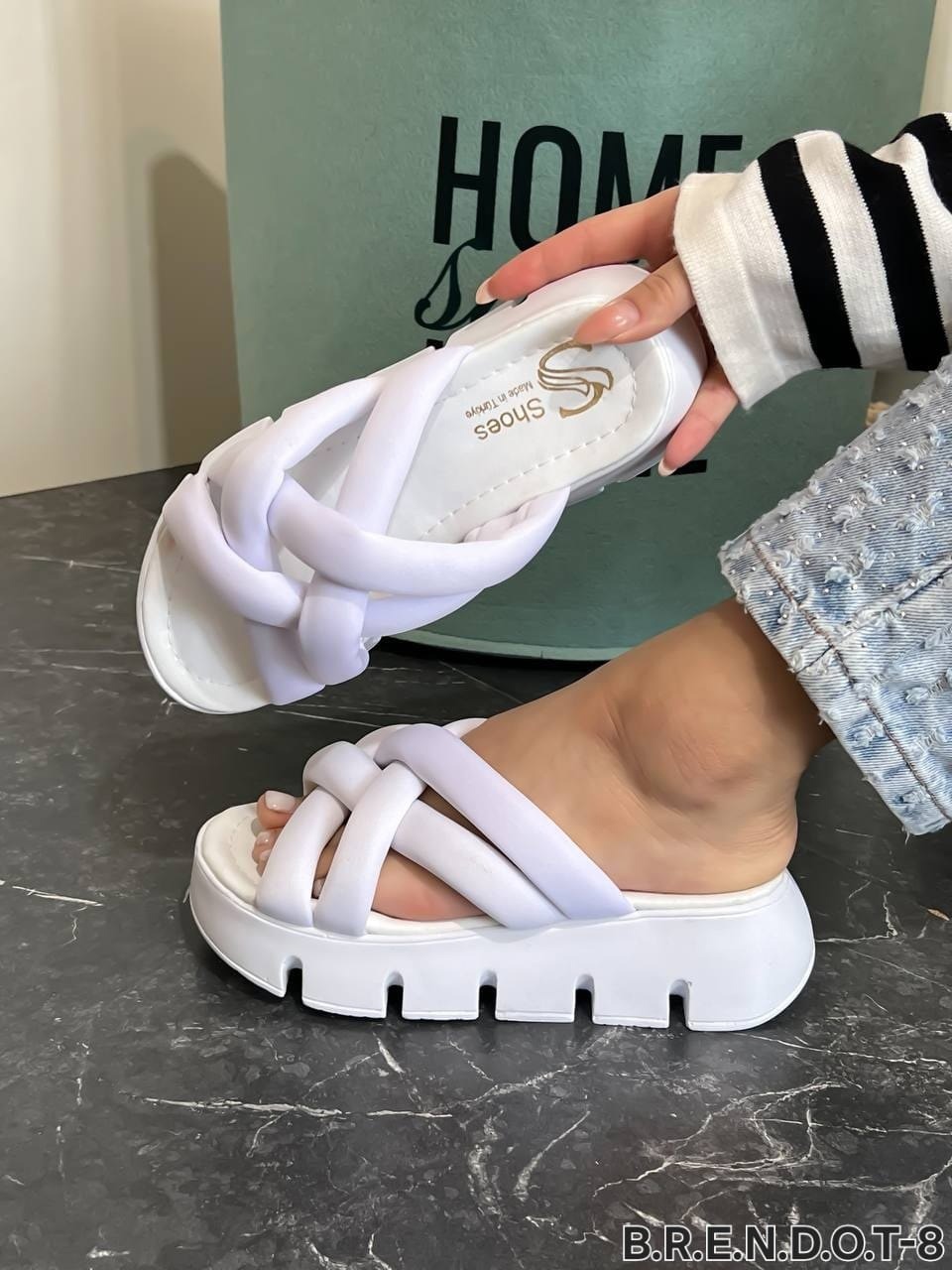 �������� ��� - 585 ���. 