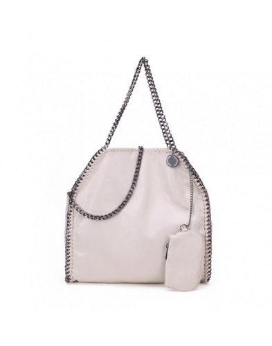 ������������� ����� Saint Miranda �� �������� ���������� ��������� , ��������� �� ������� �������� ����������� ��������, ����������� � ����� ������. 