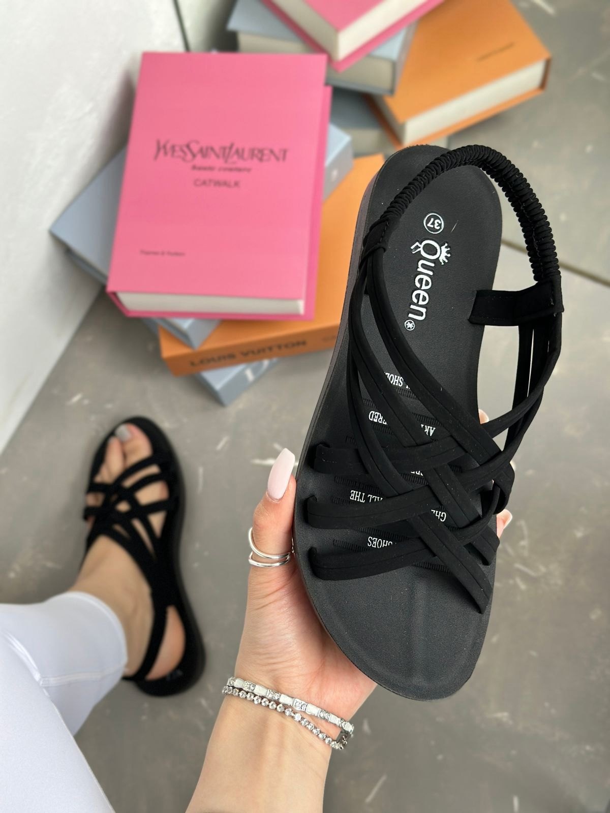 ��������� �������: 37, 37, 38, 38, 39, 39, 40, 40 - 590 ���.