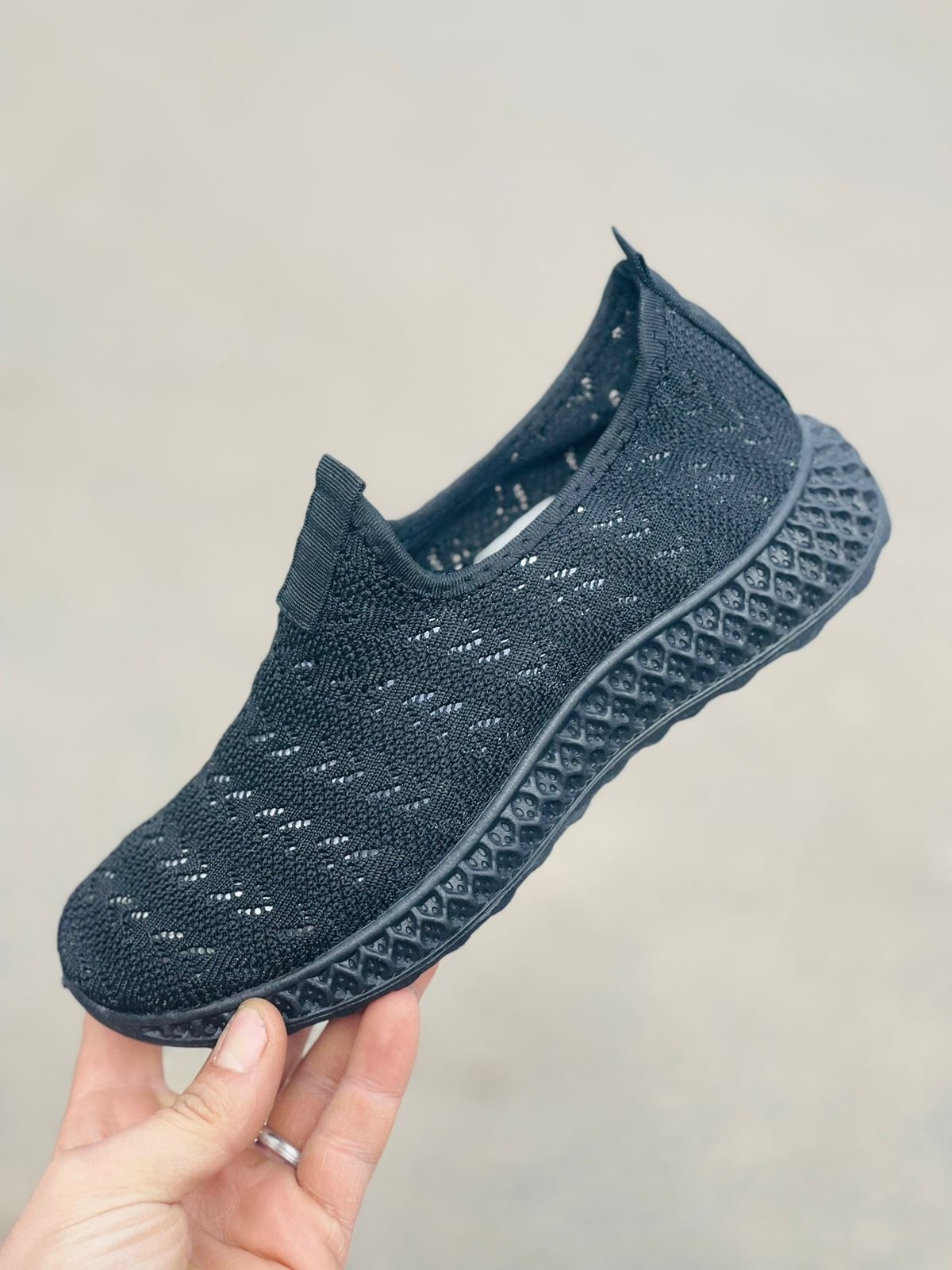 ���� �������. ��������� �������: 37, 37, 39, 40, 40, 41 - 390 ���.