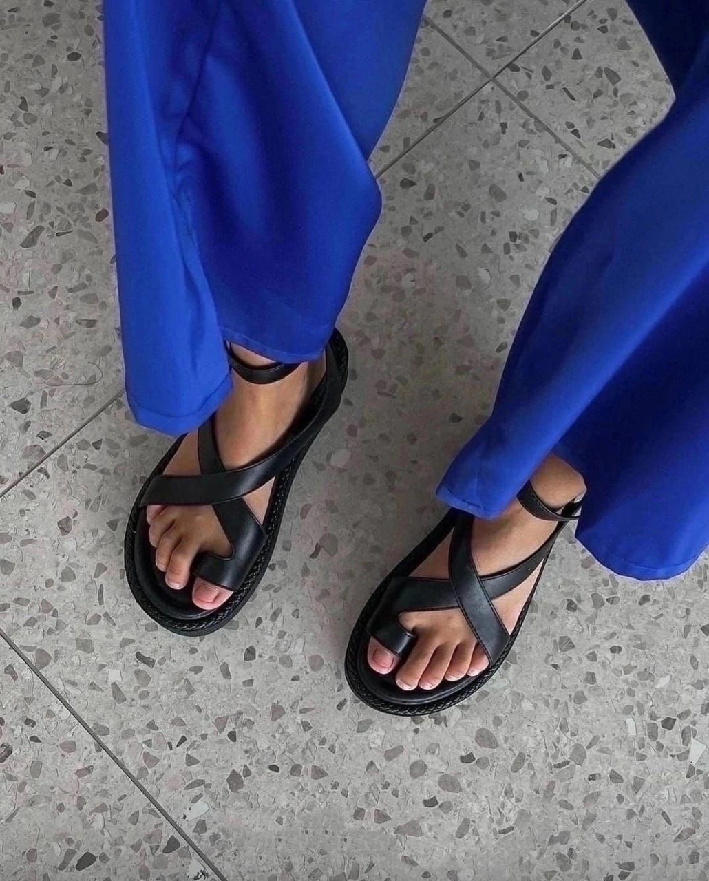 ��������� ������� 36, 38, 38, 39 (� ������) - 1085 ���.