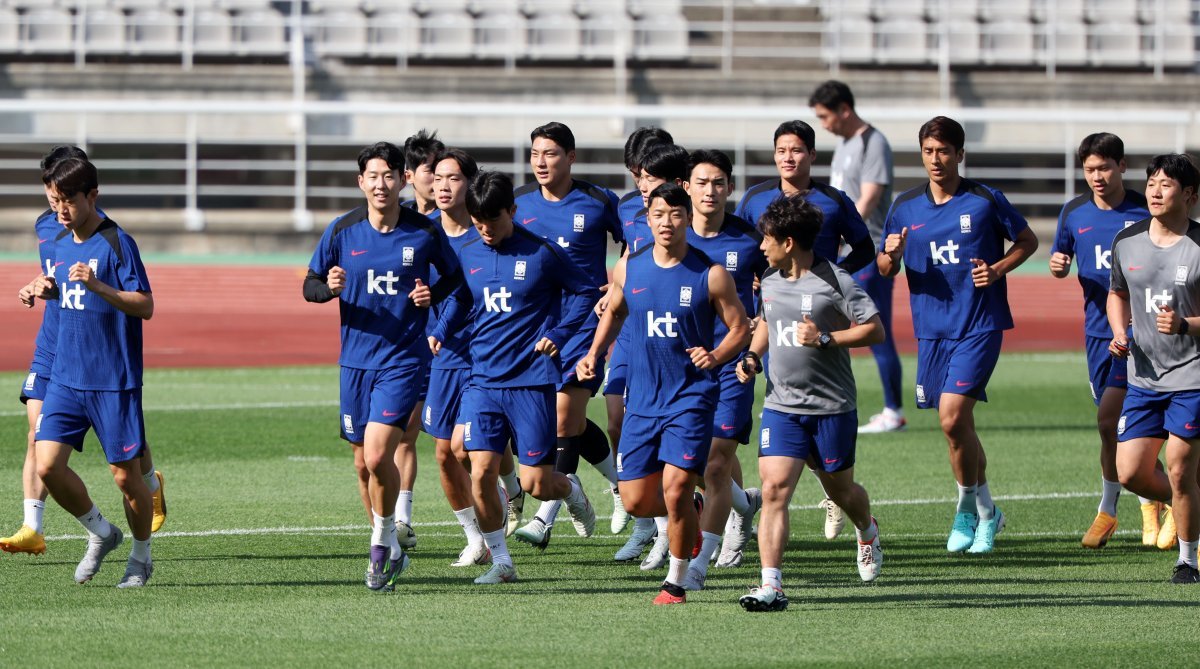 Defensive line without Kim Min-jae Kim Do-hoon, looking for the ‘optimal combination’ for evangelism in China