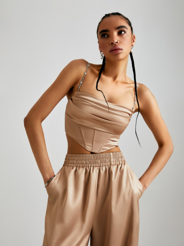 Infinity, ��� ����� �oncept Club � �������������� ������� Bestia