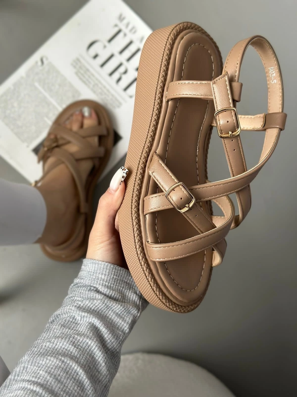 ��������� ������� 900 ���.