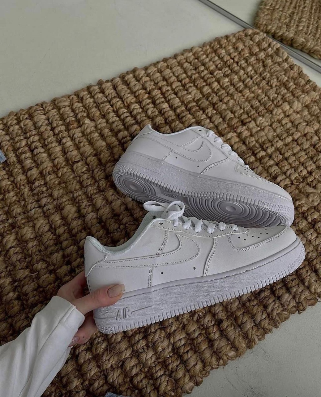 ��������� ������� 1350 ���. (���� ������� �����), ������ 1540 ���.