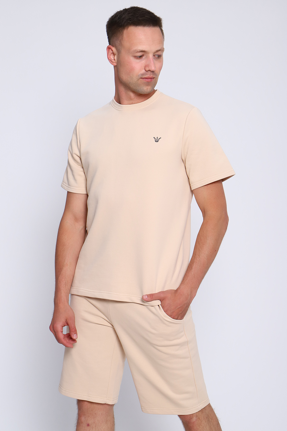 ���� �� 15.07. �@����. ����� ������. ������� �����, �������, �������� � ����������. ����������. ������� �� 46 �� 70. ���� �� 130���.  