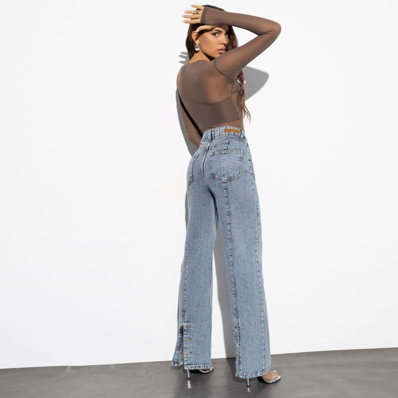 ��� ���, ��� ����� ������� � �����, ������ ������� Modena - ��������� �����. ��������� �������� ������ � ����������� ���� ������������ �� ������ ��������������� ��������, �� � ��������� ����� ����������������. 