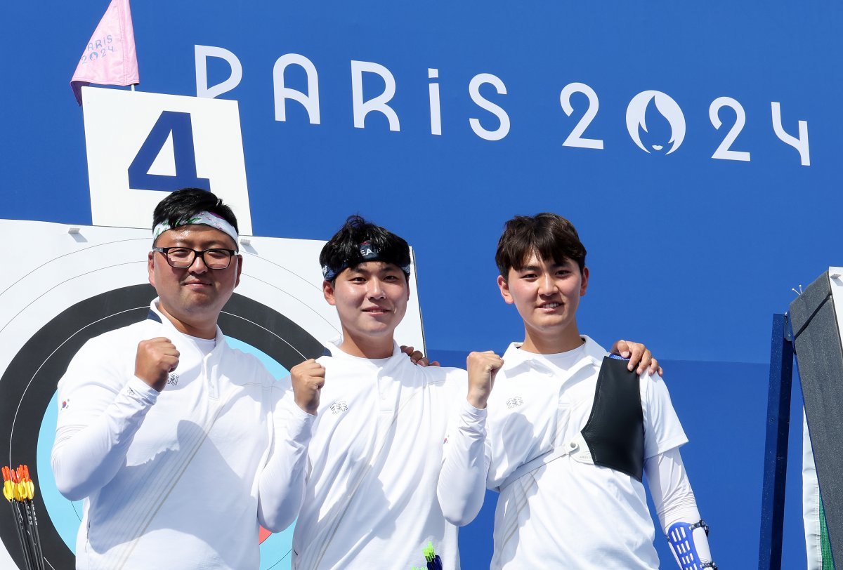 Men's Archery Team? 'Youngest' Shooter Ban Hyo-jin Continues 'Gold 3' Momentum