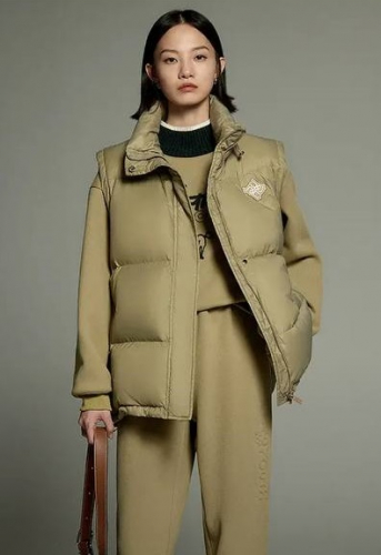 ������ ���� �� �����, ����� ����� ������, �� ��� ������ �����, ������ L 48-50, � � ������� ���� �������� 44-46 �� �����������, ���� ������� ���������� ��� �� ����! �������� �� 3890!!! � ��������� ����� �� 5000 �� !!!  ��� ����� �� �����! 