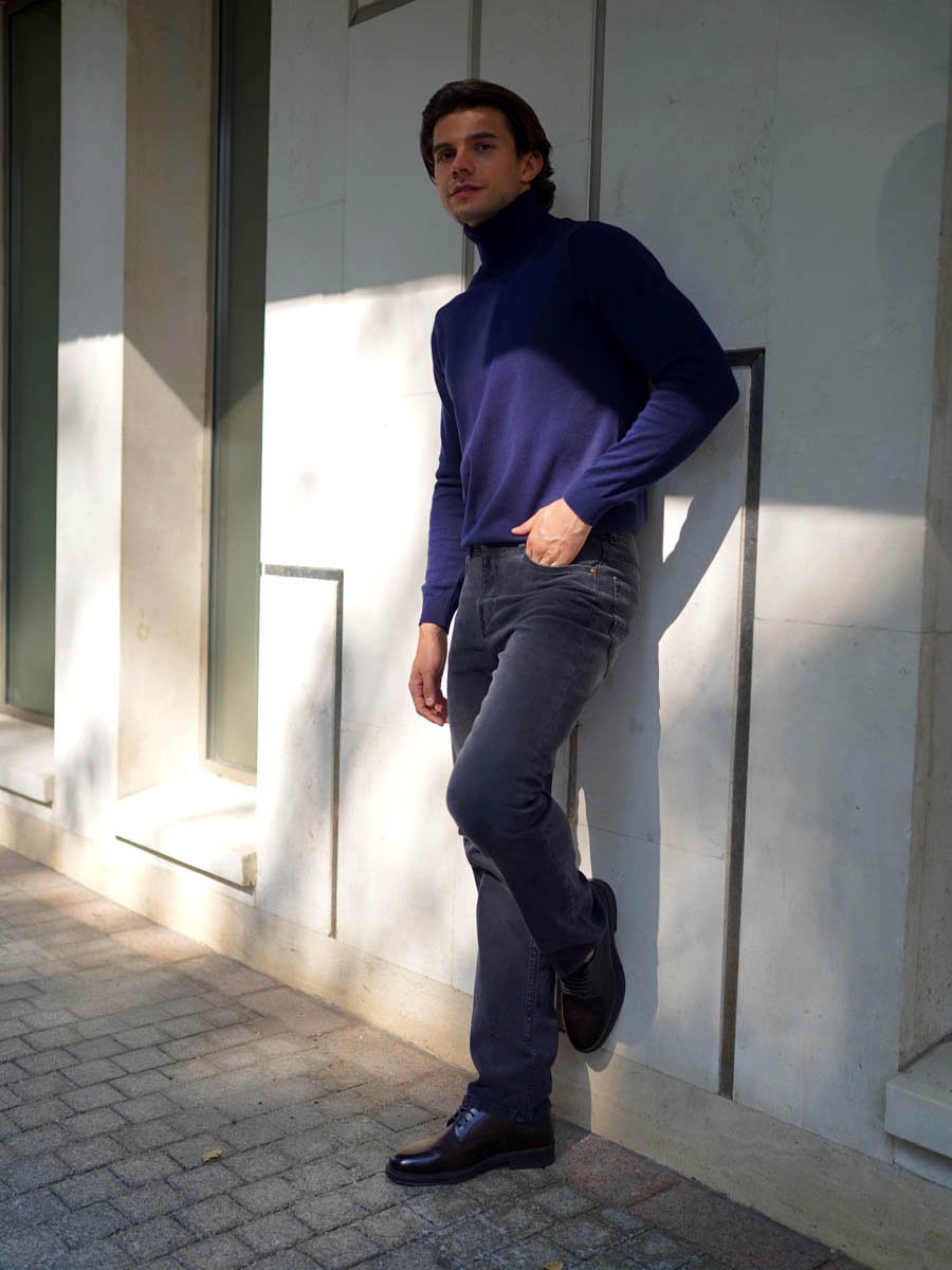 ������� ������ ������ � ����� ���������. ������� Slim fit (���������� �� �����), ������� ����� �������, ������� �����. ������ � �������