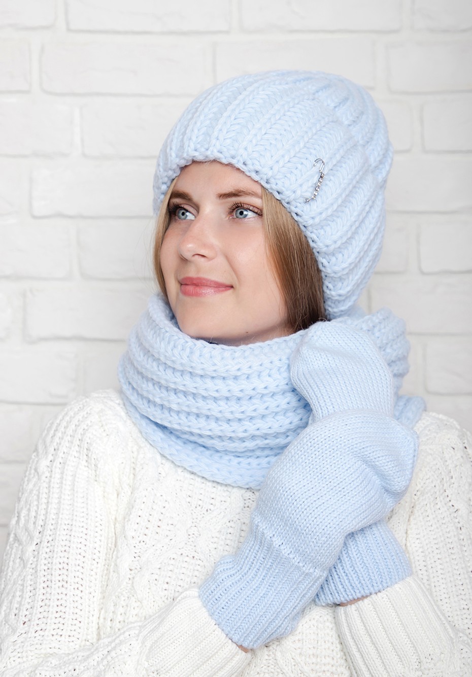 ������ �������� �� 3-� ���������! (�����, ������� � ����) 5 ��������� � �������. ���� 960 ������!