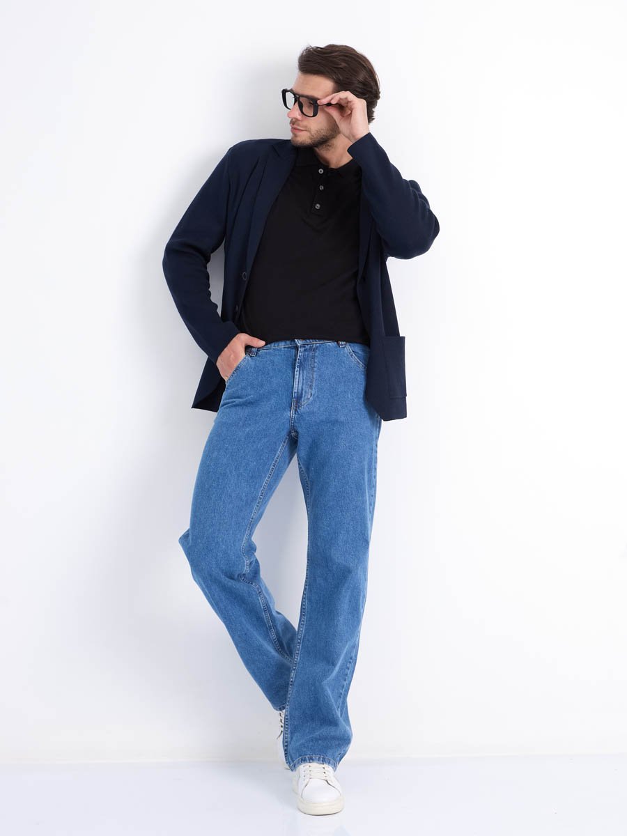 �������! ������� ����� ������ ���. 0904 � ����� ���������. ������� Comfort fit (��������� �� �����), ������� �����, ������� � ������ � �� ����. ��������� �� ������������ ��������� ����� denim.