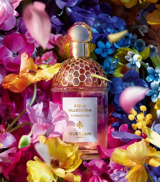 �������! Guerlain Aqua Allegoria Florabloom - ������������� ������ ��������� ��������, ��������� ��� "�������������", ��� �������� ���������� ������������ ����� ��������� ������, ������� ��� �������� ������� ����� �������� �������!