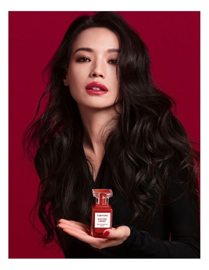 Tom Ford Electric Cherry - ����� ����� �� ������ ������, � �����! �������, �������, ��������������...���� ������ �� ������ - �� �������. ��� ��������! ������ � ���� ������� - ���� ����������� ������������ � ����� ��� ������ ��������! � Tom Ford.