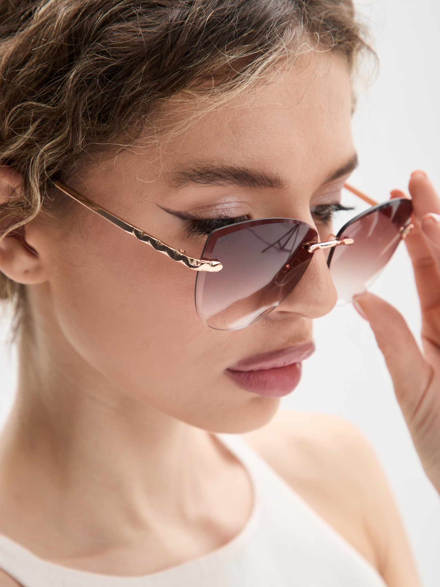 ���������� ���� - 40% �� �������������� ����! ���� Selena ���. 91000758 � ������� �� ������� 3-� ���������, ������ �� ������������� UV400. ���� �� ����� 534���+%