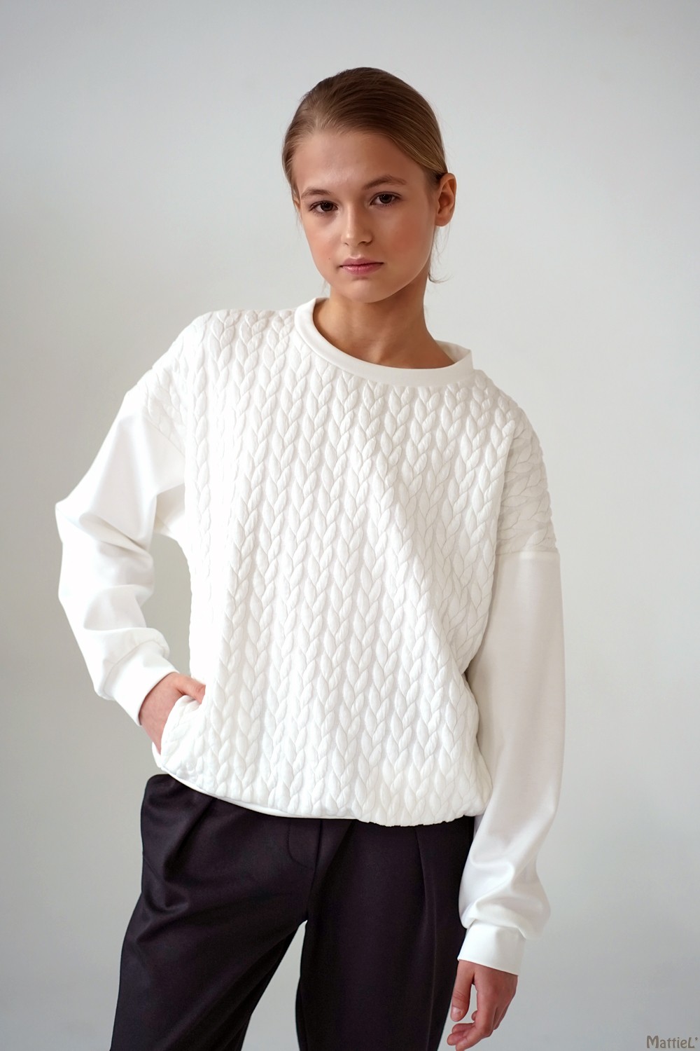 �������