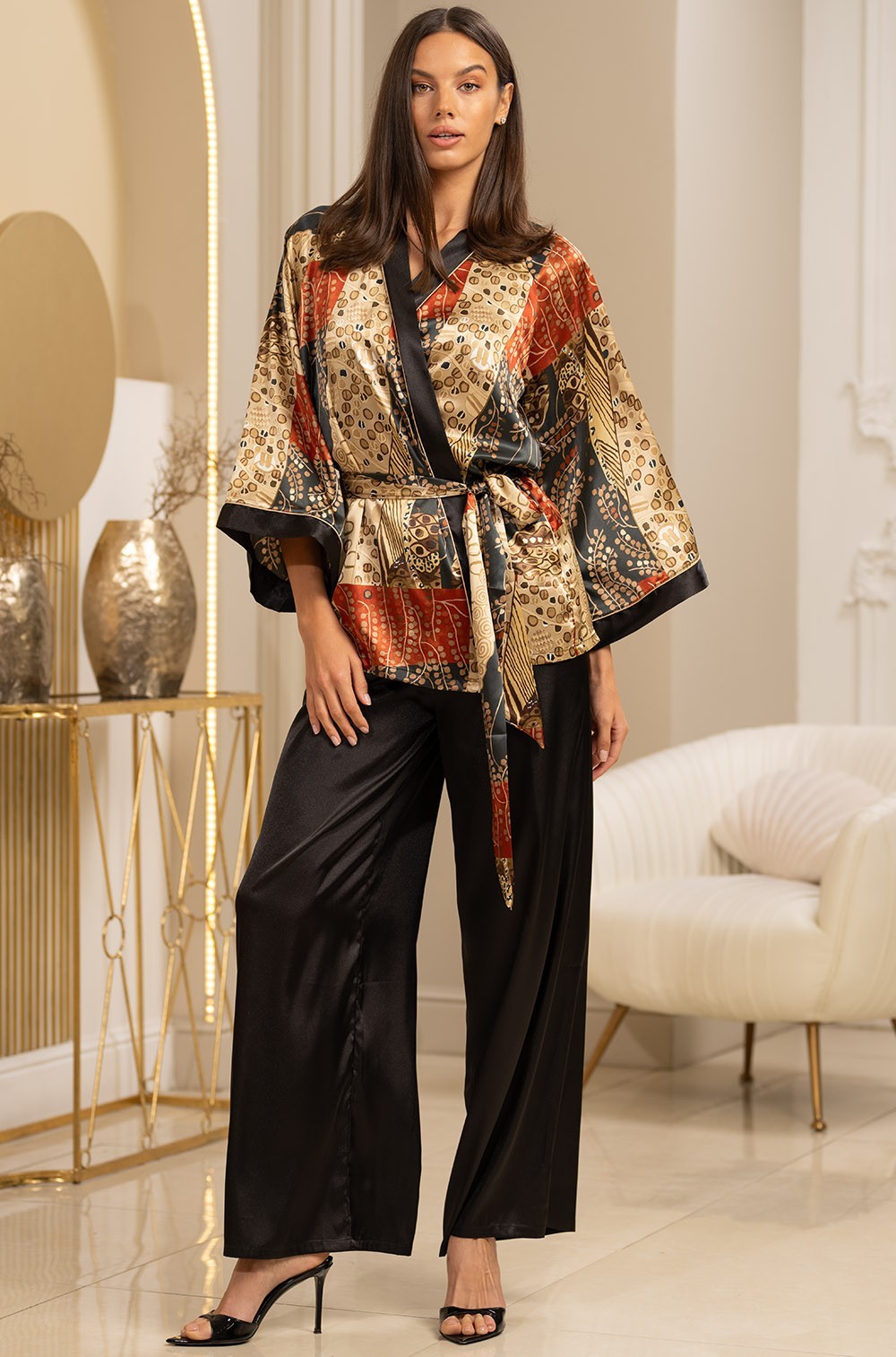 �� 12.08 ���� ���������� Mia Amore-5! ����� 40 ��������� �� �������� �� 70%! ������� �� 498�., �����. ۣ�� �� 998�!