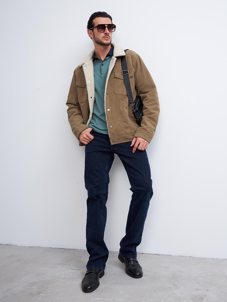 ������� ������������ ������ � ����� ���������.������� Regular fit (�������������� �� �����),������� �����,������� ������� � ����.��������� �� ���������� ����� denim stretch,���� ����� Blue/Black (������� ������� ����� �����-�����,���������� �������-������