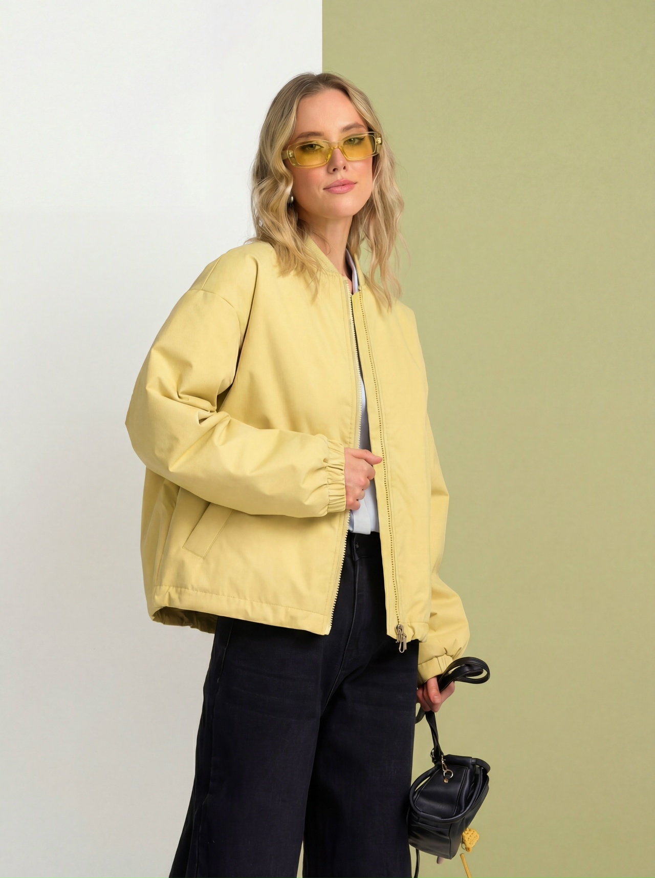 ������� �� �����! ������-������ 23233 ��������� �� ���������� �������� ����� � ������ ����� �������������� ���������� 60 ��/�2. �������� ���� 4875� ���, � ������� 12 109�.