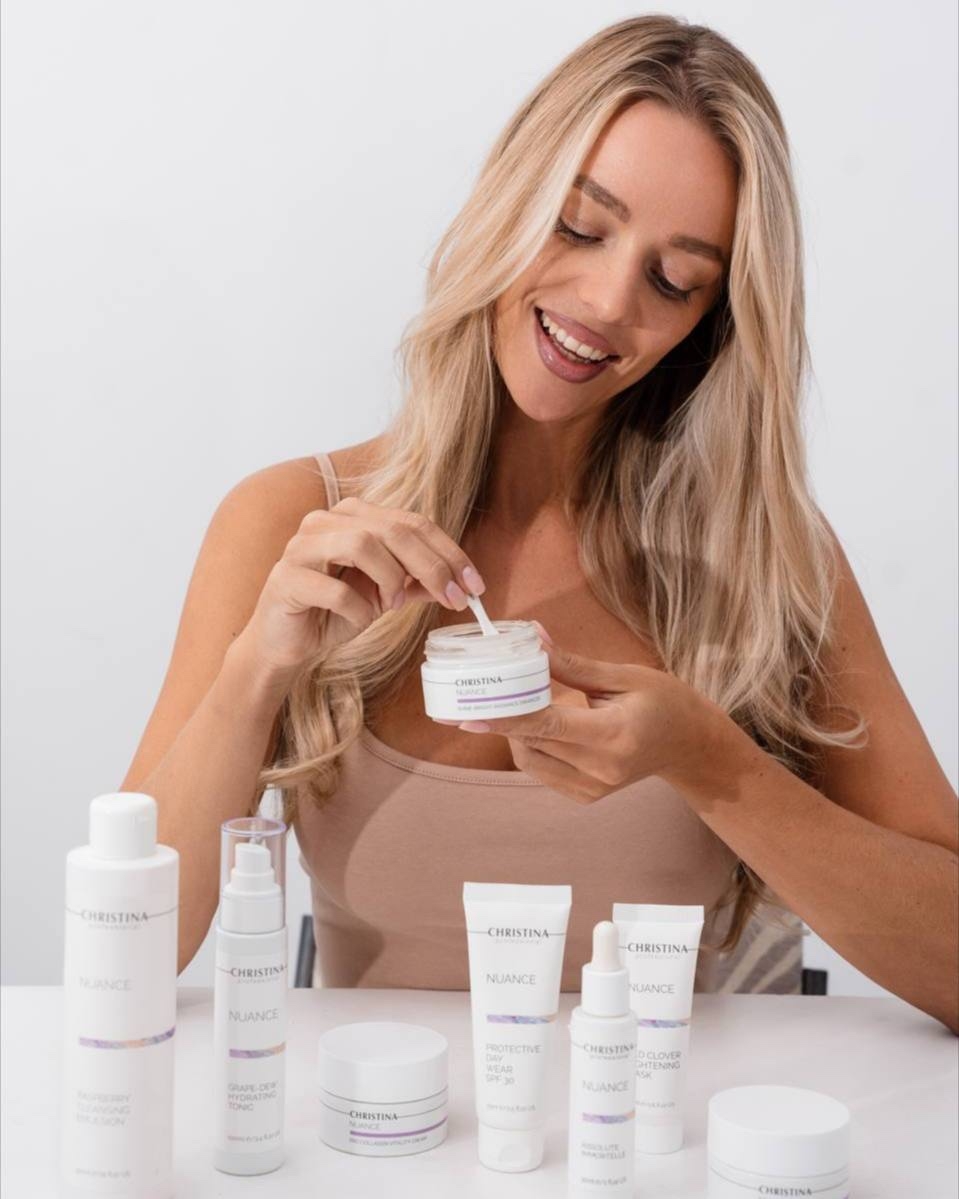 Holy Land , Christina , S*H*O*R , C*o*s*m*E*l ( Renew ) - ����������� �������� ����������� ��������� ������������ �� �������. Bio Medical Care ( BCMED ) - ���� ��������� � ������������ - 6/26.