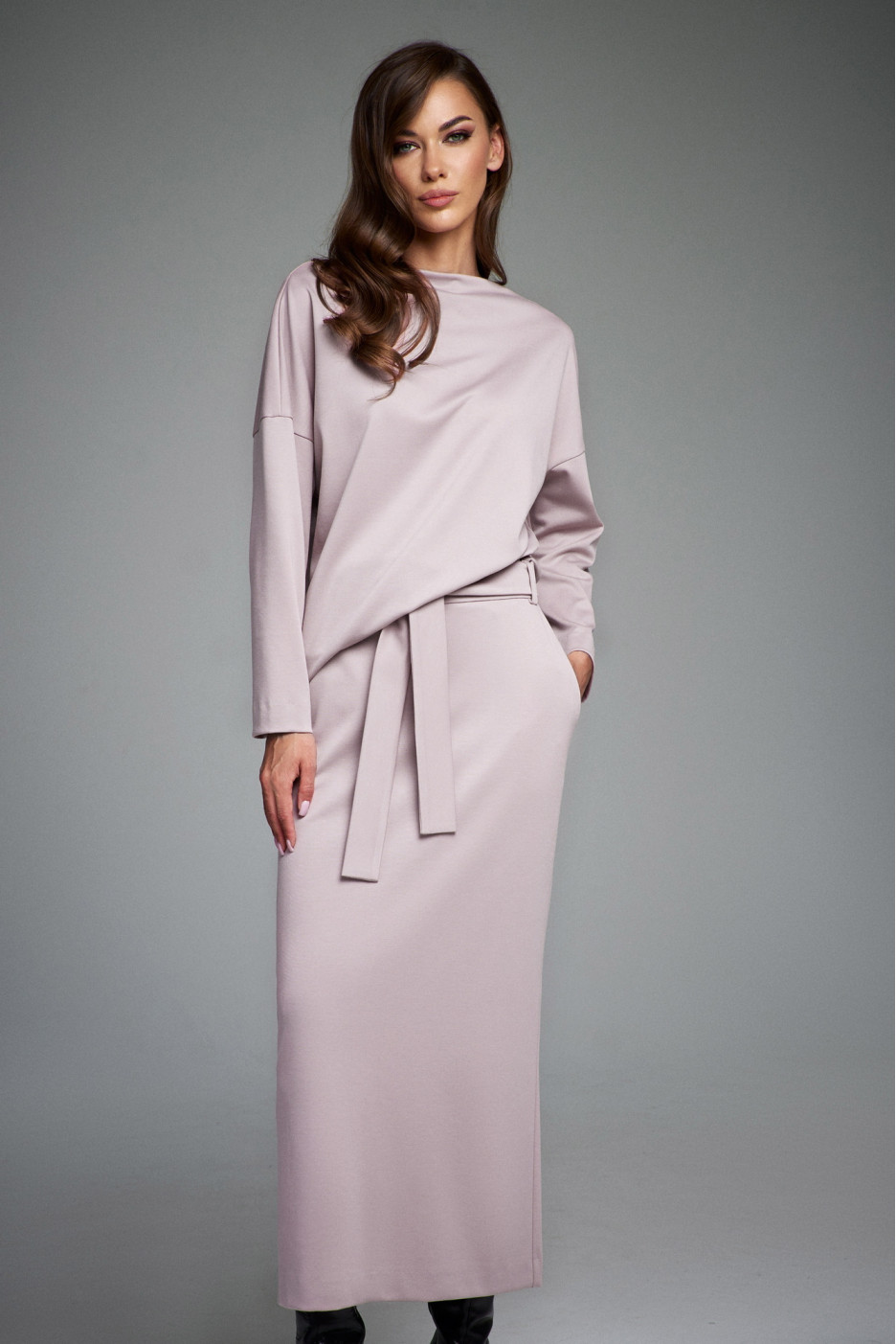 ���� � ���������� ������: ������� � ������� DILIA �� ���� 170. ��������.