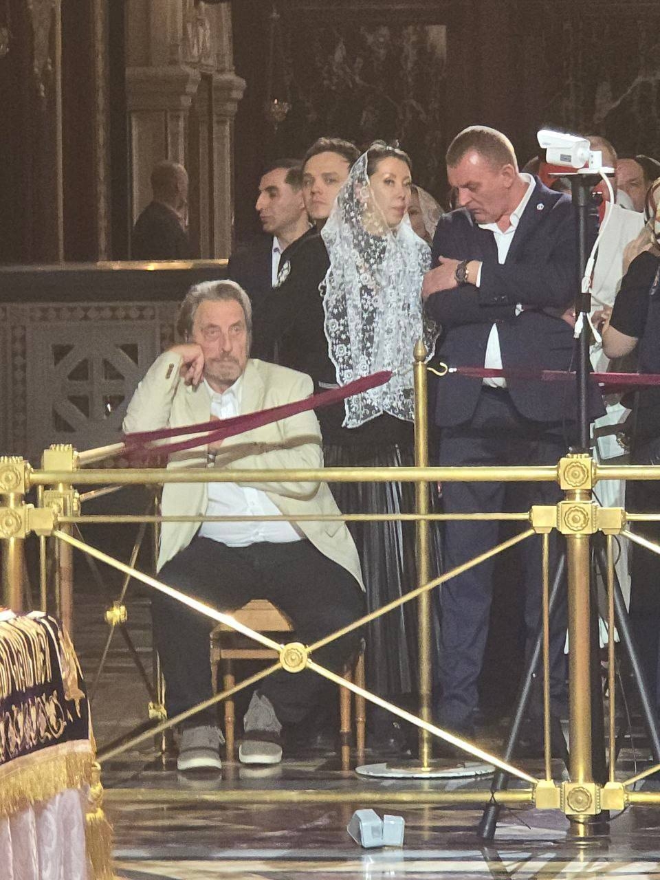 ������ ����� ����������