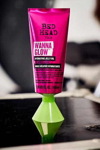  TIGI ����������� �����-���� ��� ����� WANNA GLOW NEW!        ��-���� ������� ����: 1475.60 �   